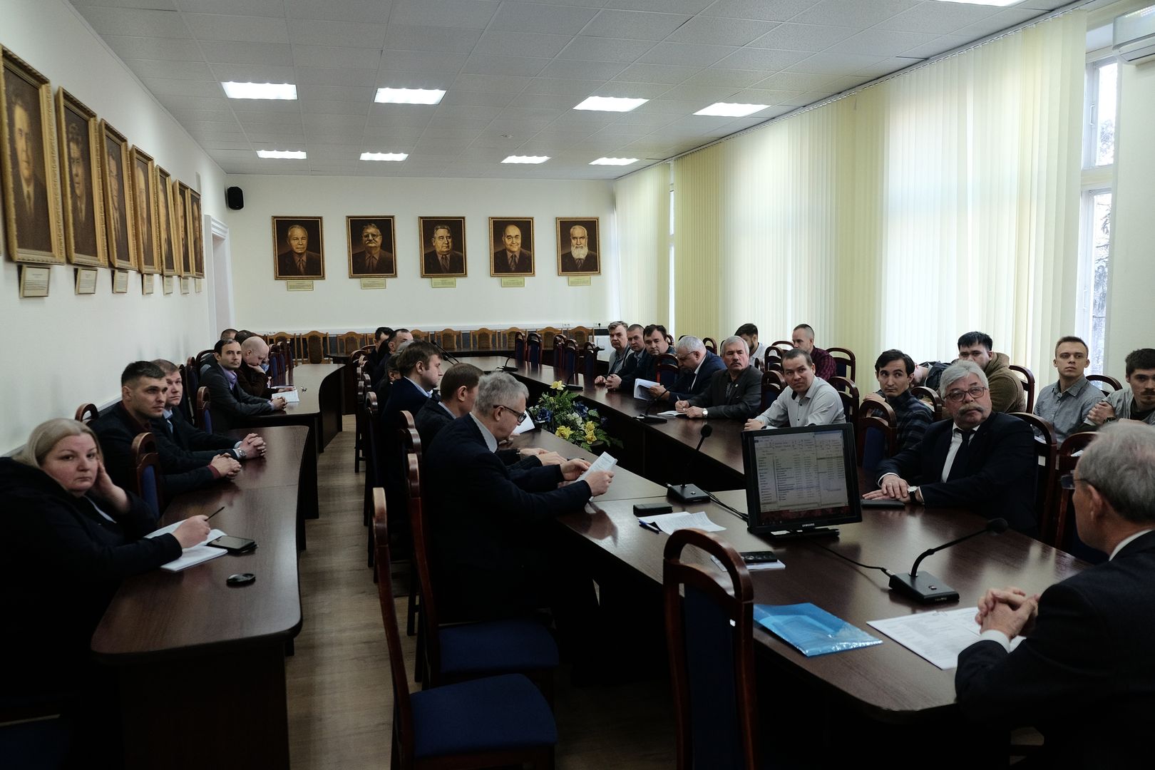 Сотрудник отдела главного сварщика ОАО «Волгограднефтемаш» выступил с докладом на конференции в Волгоградском техническом университете Сотрудник отдела главного сварщика ОАО «Волгограднефтемаш» выступил с докладом на конференции в Волгоградском техническом университете