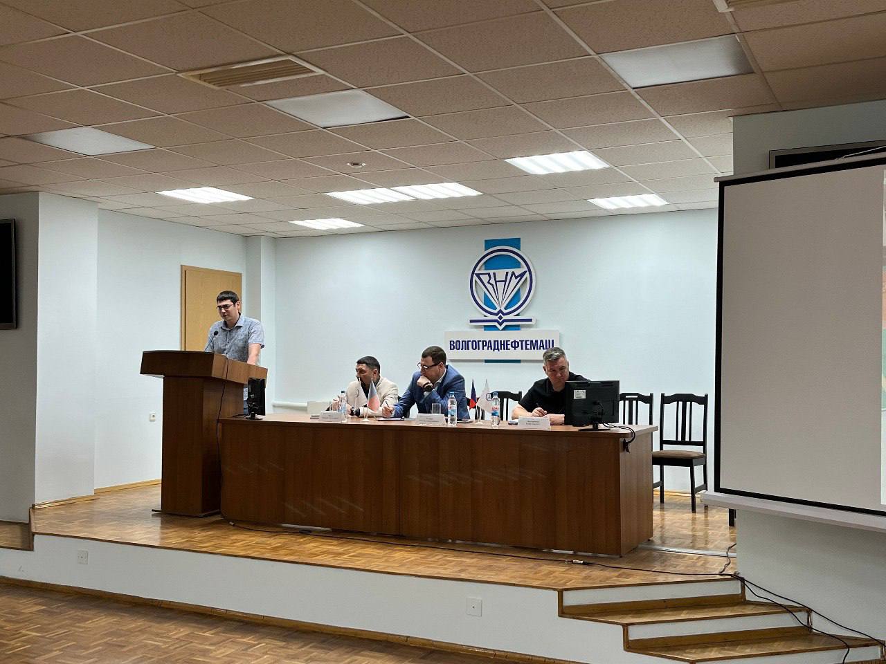 Пресс-конференция молодежи с руководством Общества Пресс-конференция молодежи с руководством Общества