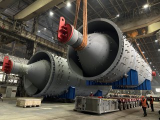 Предприятие ОАО «Волгограднефтемаш» совершило масштабную отгрузку 2 коксовых камер общим весом более 500 тонн.